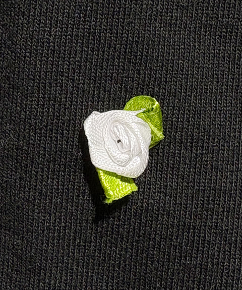 Buds Top ~ White on Black